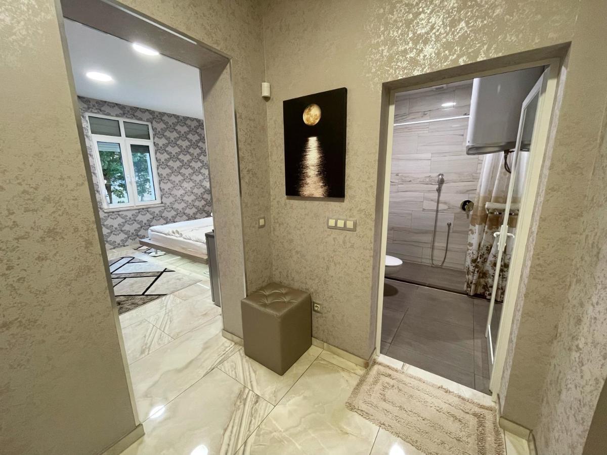 De Luxe Studio Burgas, City Center Exterior photo